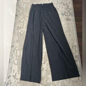 Vuori villa wide leg black
Medium